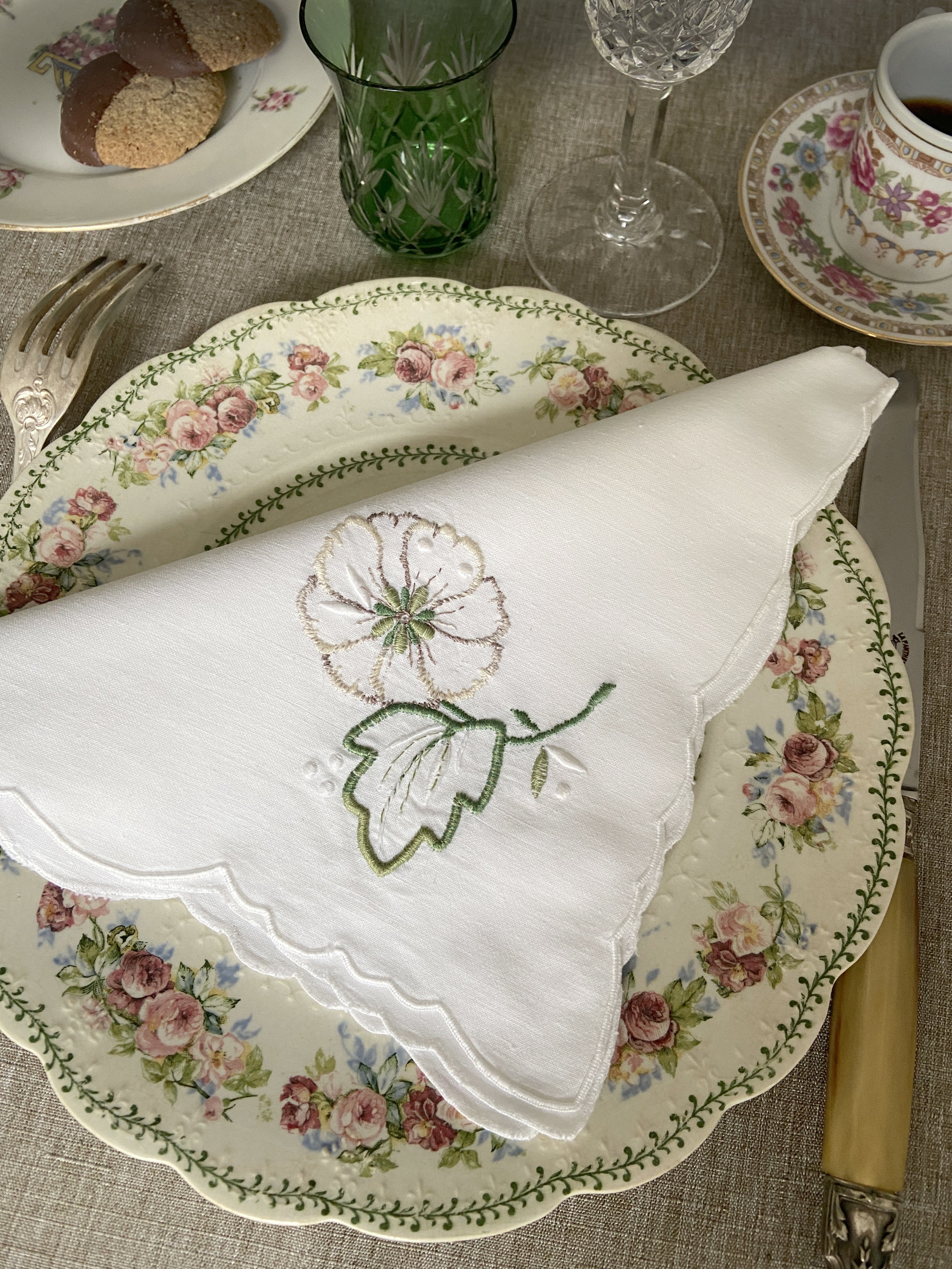 4 Serviettes "Roses Mikado"