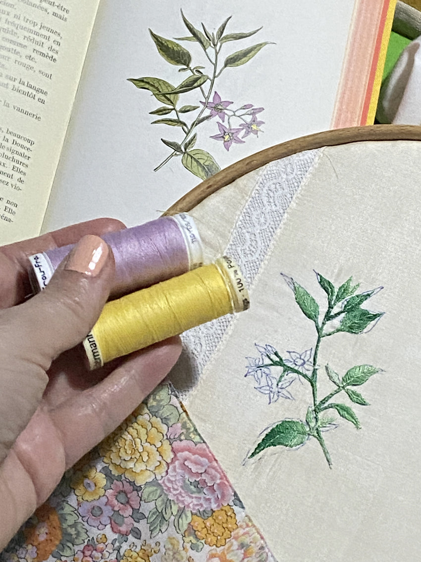 Coussin fleuri