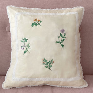 Coussin fleuri