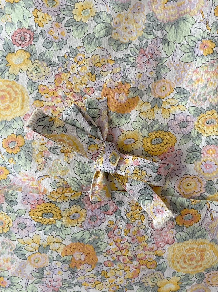 Coussin fleuri